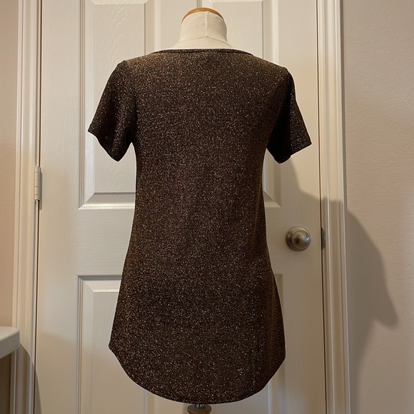 Lularoe Elegant Collection Classic Tee Black and Gold Size XS - Picture 3 of 4